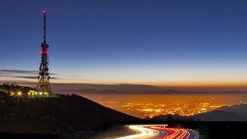 Luces de obstrucción tipo L-856, L-864, L-865, L-866, L-885 y L-810 de la FAA para torres de telecomunicaciones