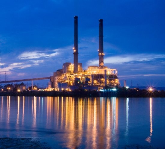 Widows Creek Power Plant in Alabama is lit by 10 FTB 205 high intensity obstruction lighting systems controlled by an FTC 121