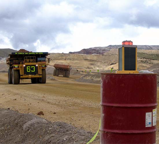 An OL800 solar obstruction light marks a mining road