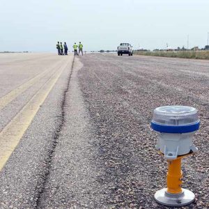 A650 feux de seuil de piste à l'aéroport de Kaduna dans le nord-ouest du Nigéria