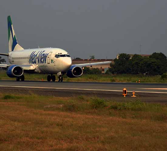 feux de piste d'aéroport de secours au Nigeria