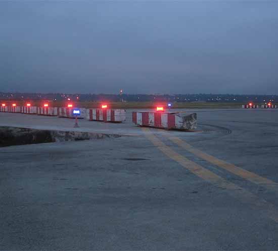 lumières de barricade de zone de construction d'aéroport