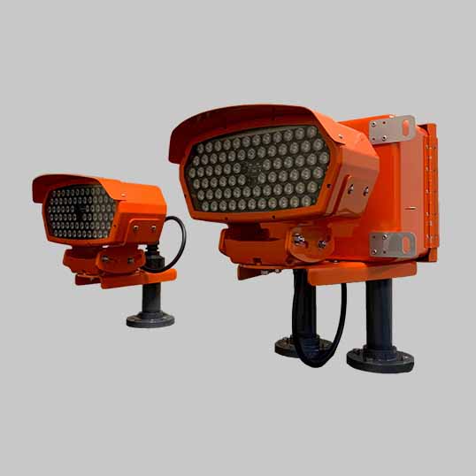 The FTS 812(L) REIL or RTIL lights are available with or without controller