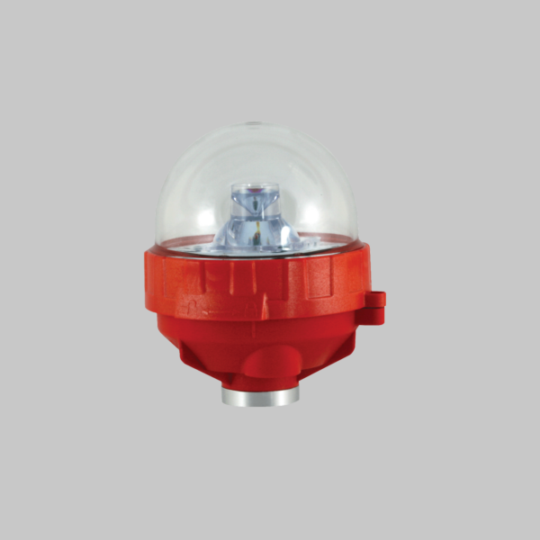 Una única luz de obstrucción de baja intensidad con lente transparente y base roja. Este dispositivo utiliza un solo LED rojo para producir la intensidad requerida por la FAA para una luz de obstrucción L-810.